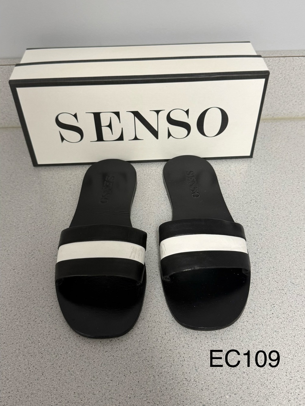 SENSO Bec Stripe Slide Sandals Black White Leather EU 40 US 10